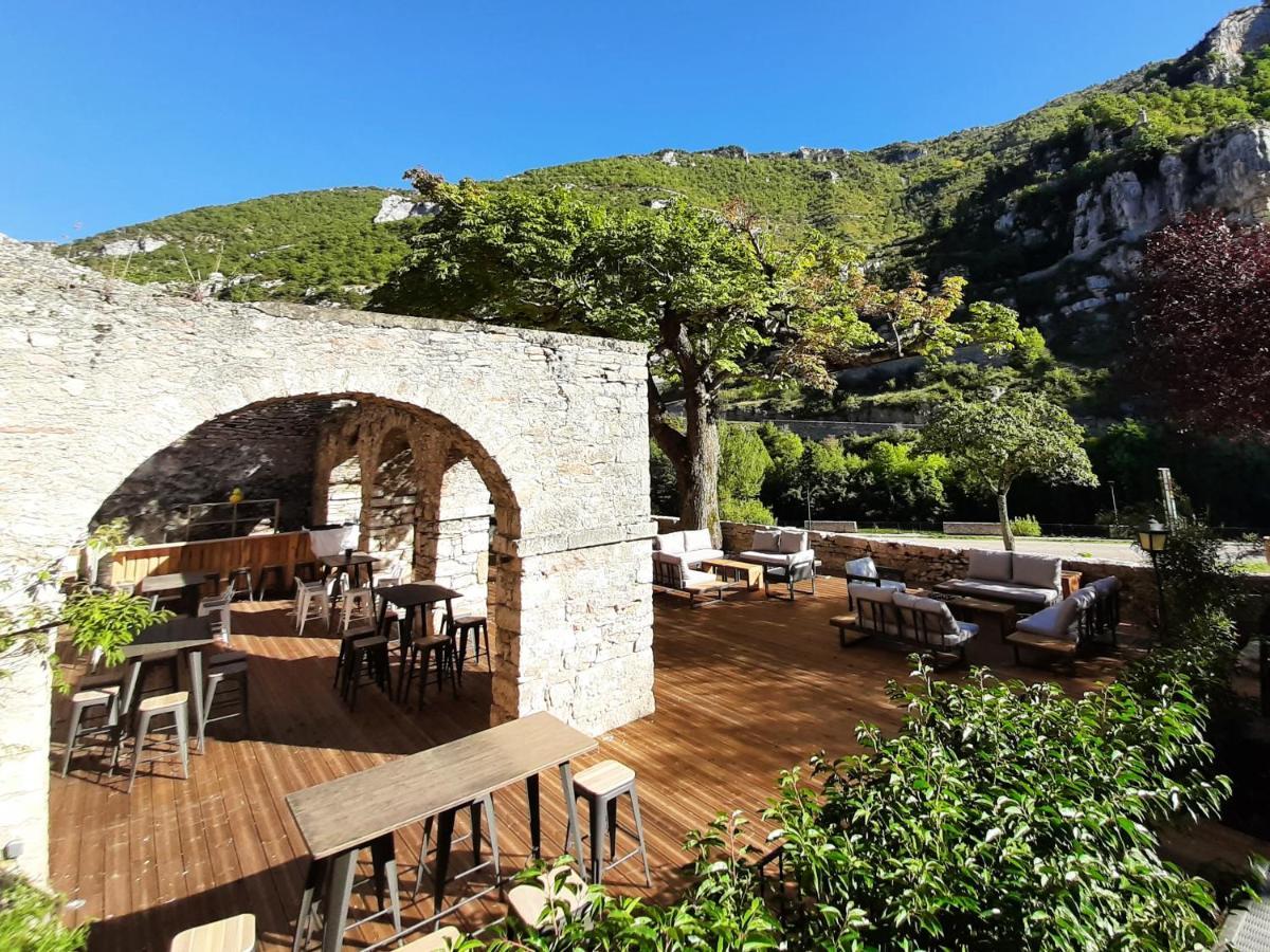 Hotel-Restaurant Le Manoir De Montesquiou Ла-Мален Экстерьер фото